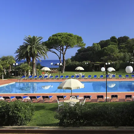 Hotel Desiree-2